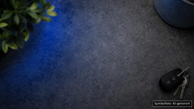KI-generiertes Symbolfoto zu Verkehrsunfall bei Biberach