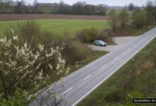 KI-generiertes Symbolfoto zu Trunkenheitsfahrt bei Langenneufnach