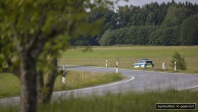 KI-generiertes Symbolfoto zu Verkehrsunfall bei Marktoberdorf