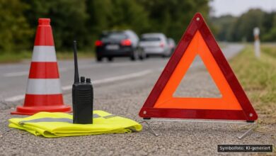 KI-generiertes Symbolfoto zu Verkehrsunfall bei Memmingen
