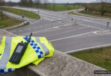 KI-generiertes Symbolfoto zu Verkehrsunfall bei Königsbrunn