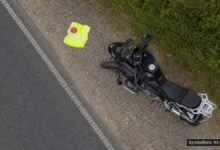 KI-generiertes Symbolfoto zu Verkehrskontrolle bei Harburg (Applauskurve)