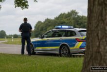 KI-generiertes Symbolfoto zu Verkehrsunfall bei Memmingen