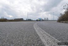 KI-generiertes Symbolfoto zu Verkehrsunfall / Unfallflucht bei Donauwörth