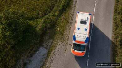 KI-generiertes Symbolfoto zu Verkehrsunfall bei Oberstaufen