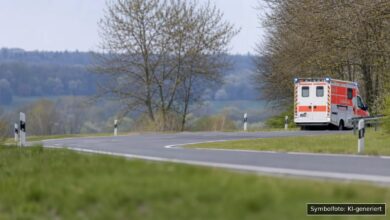 KI-generiertes Symbolfoto zu Verkehrsunfall bei Donauwörth