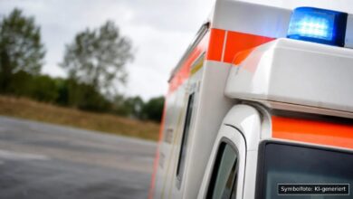 KI-generiertes Symbolfoto zu Verkehrsunfall bei Rain-Staudheim