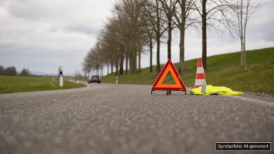 KI-generiertes Symbolfoto zu Verkehrsunfall bei Breitenthal