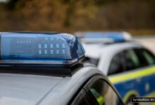 KI-generiertes Symbolfoto zu Raubüberfall / Polizeieinsatz bei Mespelbrunn, Landkreis Aschaffenburg