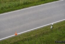 KI-generiertes Symbolfoto zu Verkehrsunfallflucht bei Jettingen-Scheppach