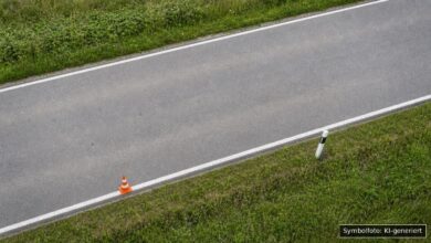KI-generiertes Symbolfoto zu Verkehrsunfallflucht bei Jettingen-Scheppach