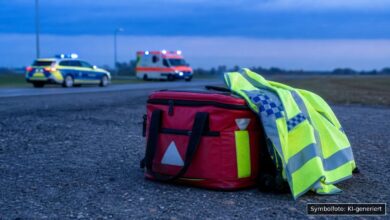 KI-generiertes Symbolfoto zu Verkehrsunfall bei Falkenberg, Landkreis Rottal-Inn
