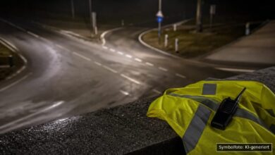 KI-generiertes Symbolfoto zu Verkehrsunfall mit Fahrerflucht bei Mindelzell