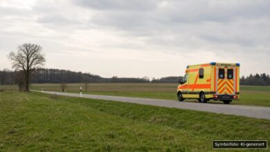KI-generiertes Symbolfoto zu Verkehrsunfall bei Unlingen