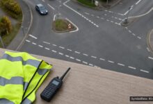 KI-generiertes Symbolfoto zu Verkehrsunfall bei Asbach-Bäumenheim
