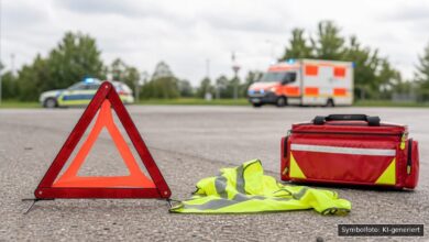KI-generiertes Symbolfoto zu Verkehrsunfall bei Augsburg-Haunstetten-Siebenbrunn