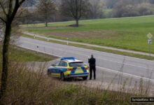 KI-generiertes Symbolfoto zu Verkehrsunfallflucht bei Hausen (B16)