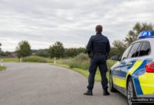 KI-generiertes Symbolfoto zu Verkehrsunfall bei Nordendorf