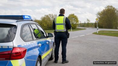 KI-generiertes Symbolfoto zu Verkehrsunfall bei Meitingen-Ostendorf