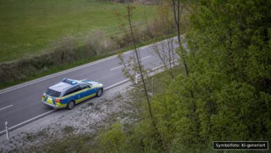KI-generiertes Symbolfoto zu Verkehrsunfall bei Marktoffingen
