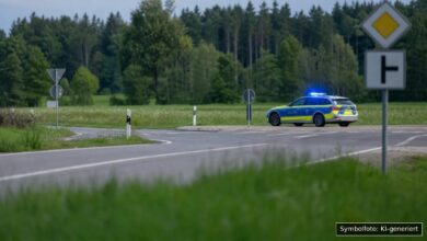 KI-generiertes Symbolfoto zu Verkehrsunfall bei Wemding