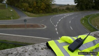 KI-generiertes Symbolfoto zu Verkehrsordnungswidrigkeit bei Memmingerberg / Memmingen