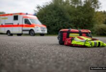 KI-generiertes Symbolfoto zu Verkehrsunfall bei Hopferau