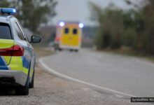 KI-generiertes Symbolfoto zu Verkehrsunfall bei München-Trudering-Riem, Heinrich-Wieland-Straße