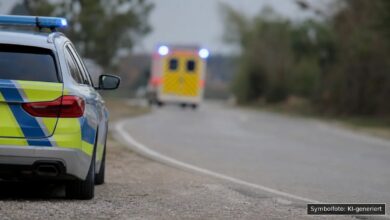 KI-generiertes Symbolfoto zu Verkehrsunfall bei München-Trudering-Riem, Heinrich-Wieland-Straße