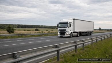 KI-generiertes Symbolfoto zu Schwerverkehrskontrolle / Verstoß gegen Lenk- und Ruhezeiten bei Jettingen-Scheppach