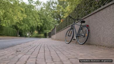 KI-generiertes Symbolfoto zu Verkehrsunfallflucht bei Aichach, Prieferstraße