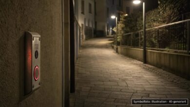 KI-generiertes Symbolfoto zu Körperverletzung und Widerstand gegen Vollstreckungsbeamte bei Augsburg, Innenstadt (Leonhardsberg)