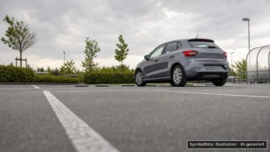 KI-generiertes Symbolfoto zu Verkehrsunfall bei Nördlingen