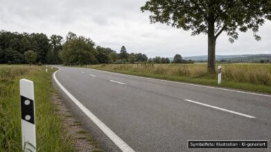 KI-generiertes Symbolfoto zu Verkehrsunfall bei Berkheim, Silcherstraße