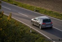 KI-generiertes Symbolfoto zu Verkehrskontrolle bei Dillingen