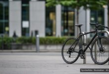 KI-generiertes Symbolfoto zu Fahrraddiebstahl bei Oberhausen, Augsburg