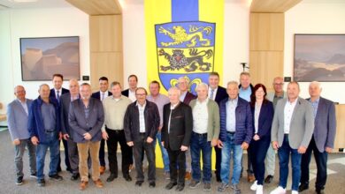 Beitragsbild zu Feldgeschworene im Landkreis Dillingen für bis zu 50 Jahre Ehrenamt geehrt