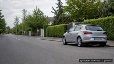 KI-generiertes Symbolfoto zu Verkehrsunfall mit Unfallflucht bei Göppingen-Faurndau, Sommerhalde
