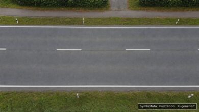 KI-generiertes Symbolfoto zu Verkehrsunfall bei Kempten, Füssener Straße