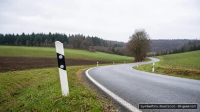 KI-generiertes Symbolfoto zu Verkehrsunfall bei Königsbronn