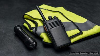 KI-generiertes Symbolfoto zu Körperverletzung / Polizeieinsatz bei Bahnhofstraße, Innenstadt