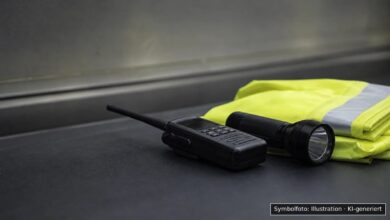 KI-generiertes Symbolfoto zu Widerstand gegen Vollstreckungsbeamte bei Krumbach