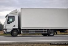 KI-generiertes Symbolfoto zu Verkehrsunfallflucht bei Marktoberdorf