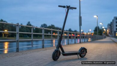 KI-generiertes Symbolfoto zu Verkehrskontrolle / Fahrt unter Drogeneinfluss bei Memmingen, Bismarckstraße