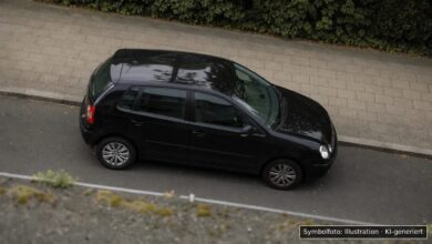 KI-generiertes Symbolfoto zu Verkehrsunfall bei Memmingen, Bismarckstraße