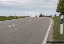 KI-generiertes Symbolfoto zu Verkehrsunfall bei Eglofs, Obergünzburg
