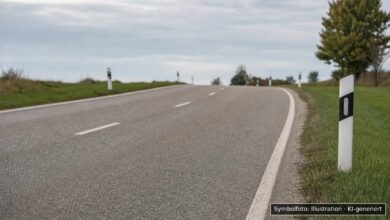 KI-generiertes Symbolfoto zu Verkehrsunfall bei Eglofs, Obergünzburg