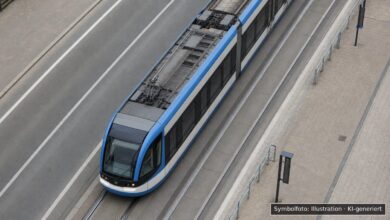 KI-generiertes Symbolfoto zu Verkehrsunfall bei Pasing, Landsberger Straße, München