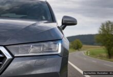 KI-generiertes Symbolfoto zu Verkehrsunfall bei B 25 bei Harburg
