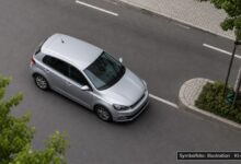 KI-generiertes Symbolfoto zu Verkehrsunfall bei Riedlingen, B311 an der Einmündung zur Auffahrt B312